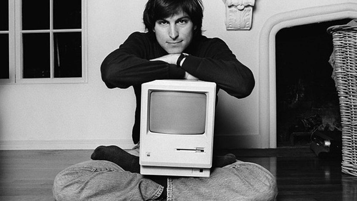 Apple’ın 37 Yıl Önce Sadece 1 Kez Yayınladığı Gizli Mesaj Dolu Reklamı