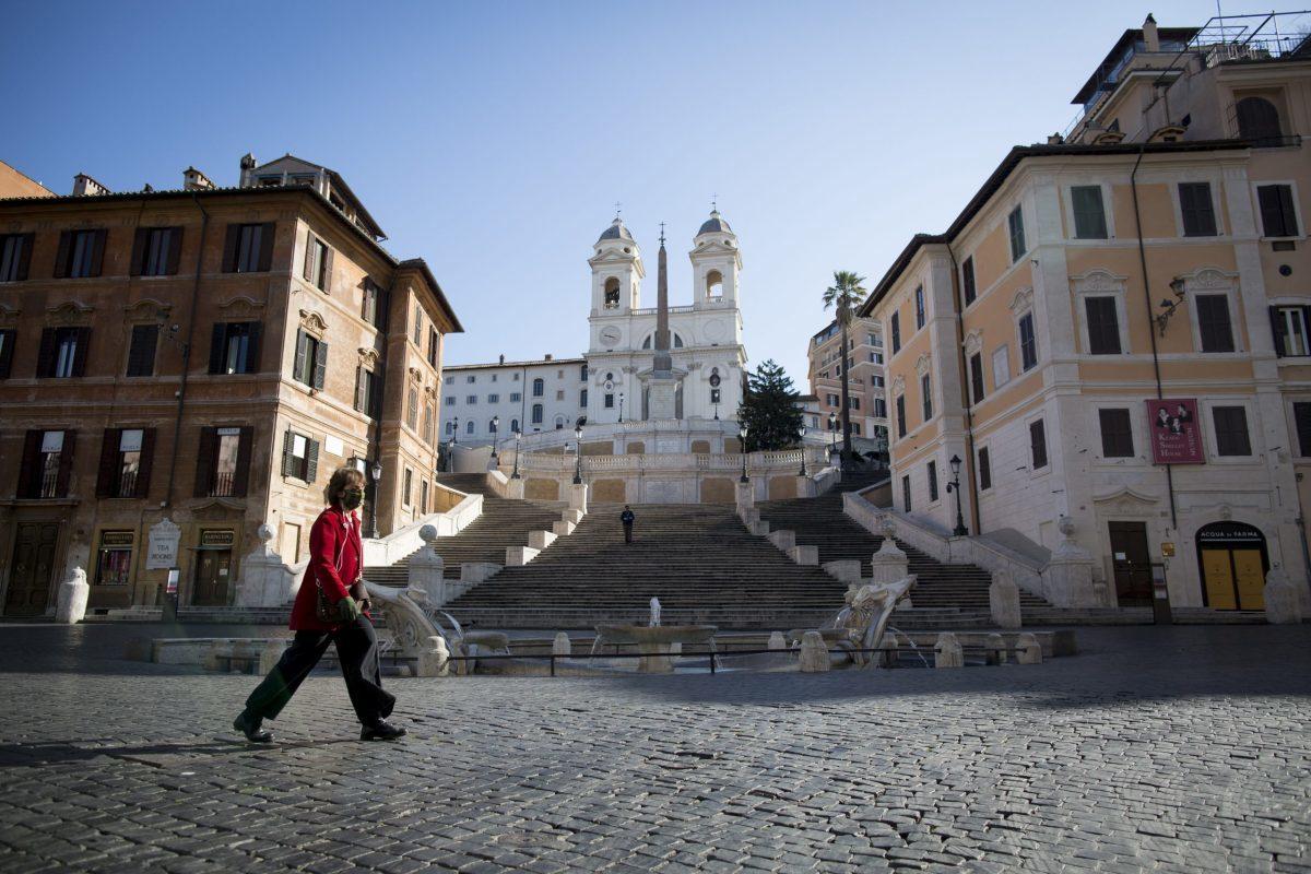 Hükûmetin Yetersiz Kaldığı İtalya’da Mafya, İnsanlara Yardım Dağıtmaya Başladı