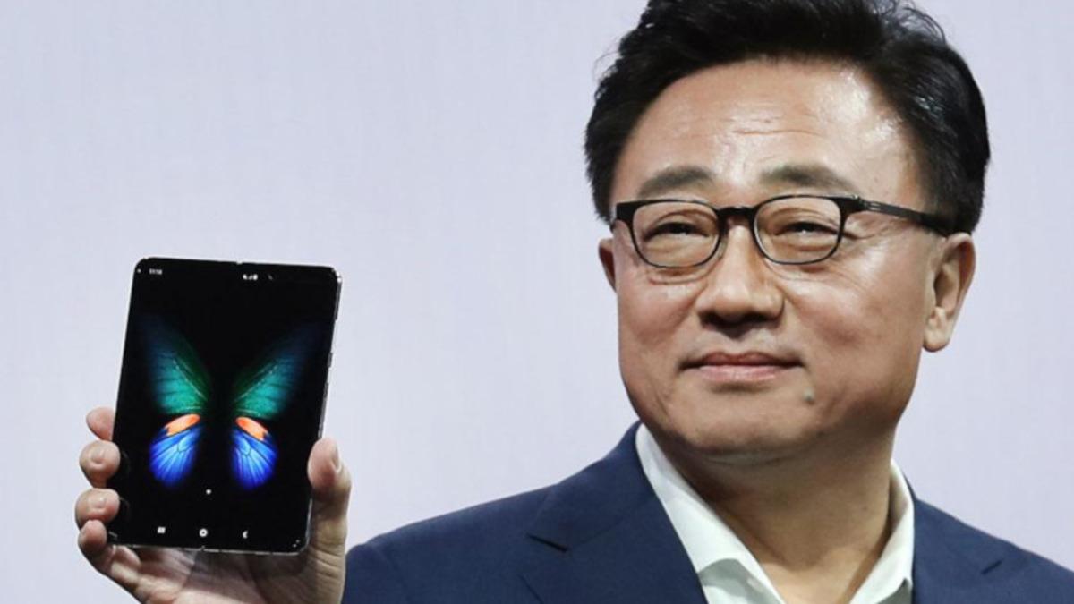 Samsung CEO’su, Galaxy Fold’un Bir Fiyaskodan İbaret Olduğunu İtiraf Etti