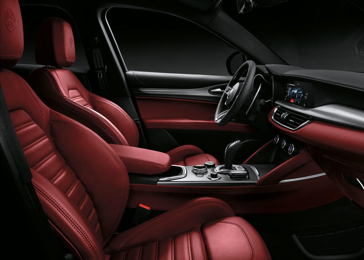 Alfa Romeo, 2020 Model SUV’si Stelvio’yu Türkiye’de Satışa Sundu: İşte Fiyatı ve Özellikleri