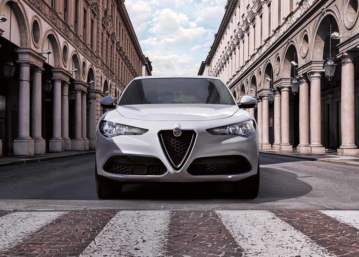 Alfa Romeo, 2020 Model SUV’si Stelvio’yu Türkiye’de Satışa Sundu: İşte Fiyatı ve Özellikleri