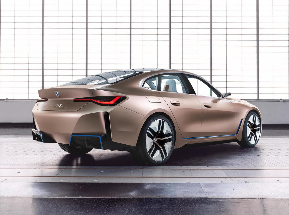 BMW, Otonom Araç Tasarlamanın Zor Olacağını Kabul Etti