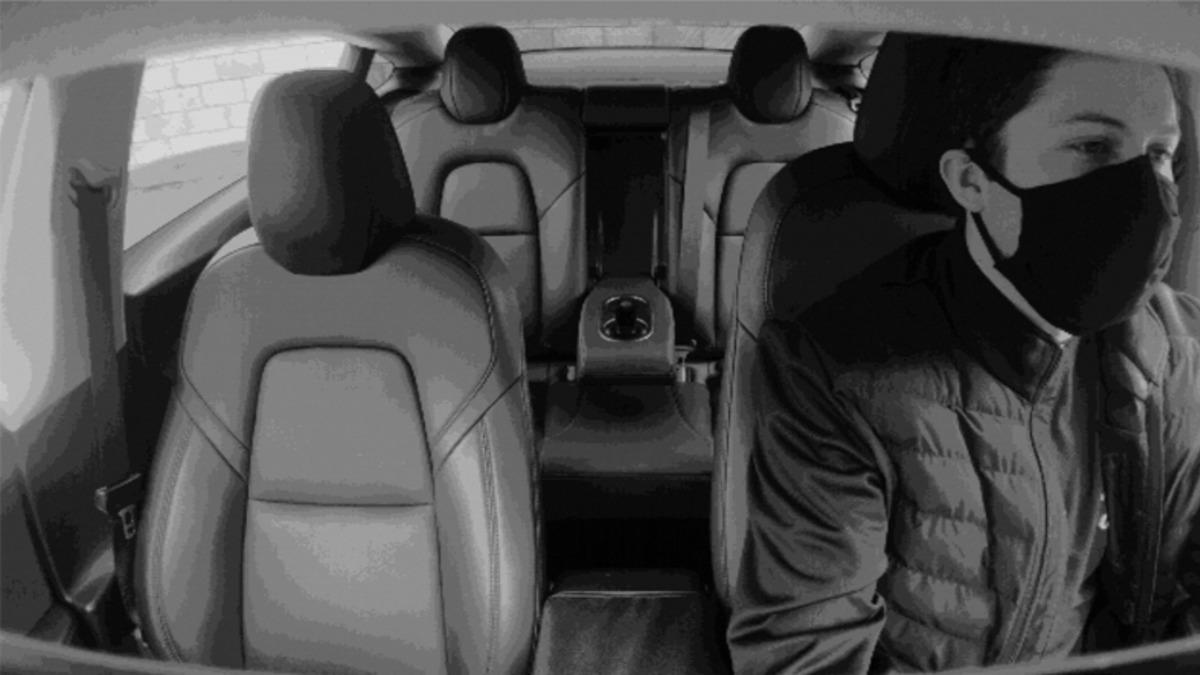 Elon Musk, Tesla Model 3’ün Neden Bir Kabin Kamerasıyla Geldiğine Açıklık Getirdi