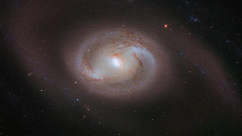 Hubble Uzay Teleskobu, Spiral Galaksi İçinde Yeni Spiraller Gözlemledi