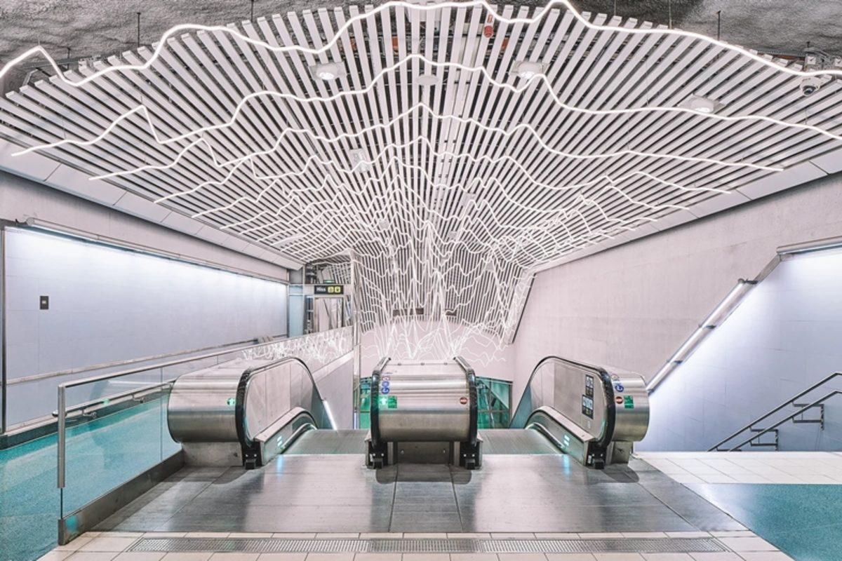 Yolculuk Ederken Kendinizi Sanat Galerisinde Hissedeceğiniz Yer: Stockholm Metrosu