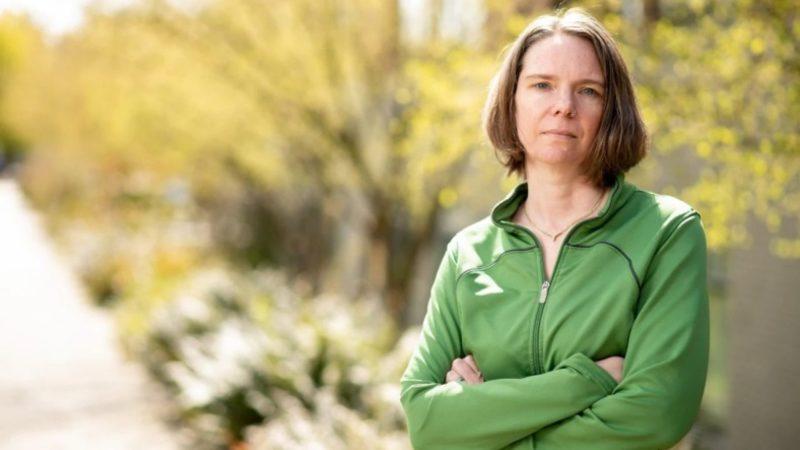 COVID-19 Aşısının Denendiği İlk İnsan Başından Geçenleri Anlattı