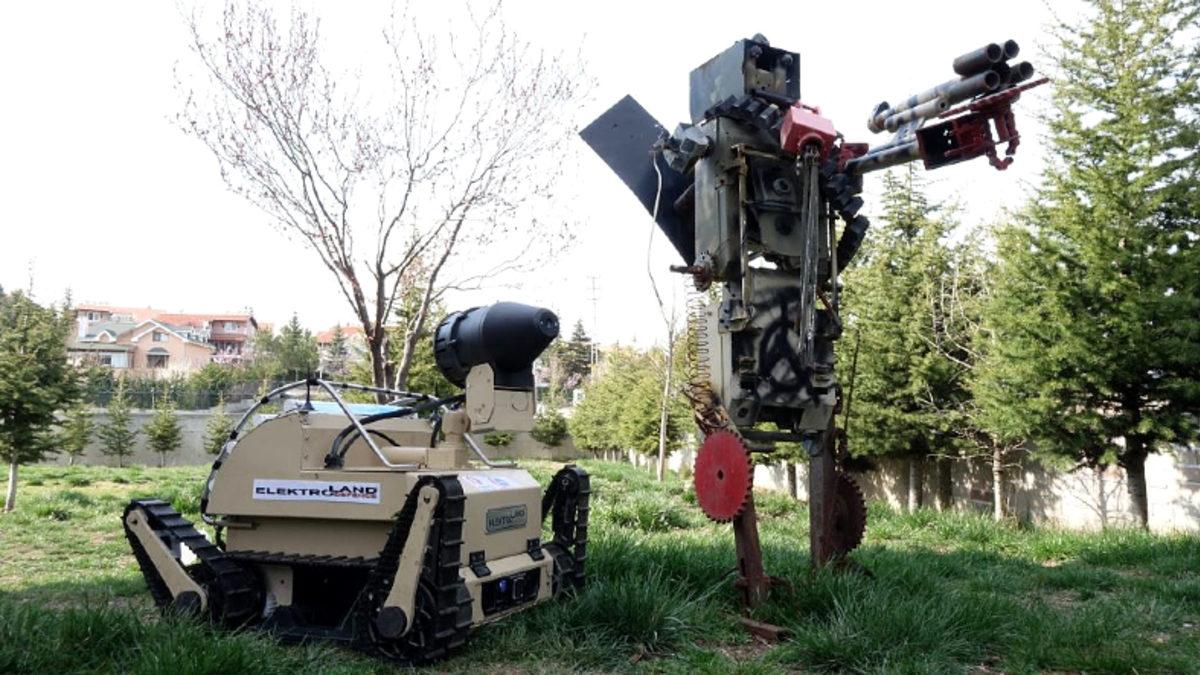 Koronavirüse Karşı Geliştirilen Cihaz: Cemil Robot