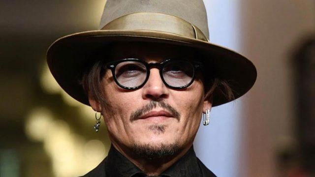 Instagram Hesabı Açan Johnny Depp, Kısa Sürede 1 Milyon Takipçiye Ulaştı