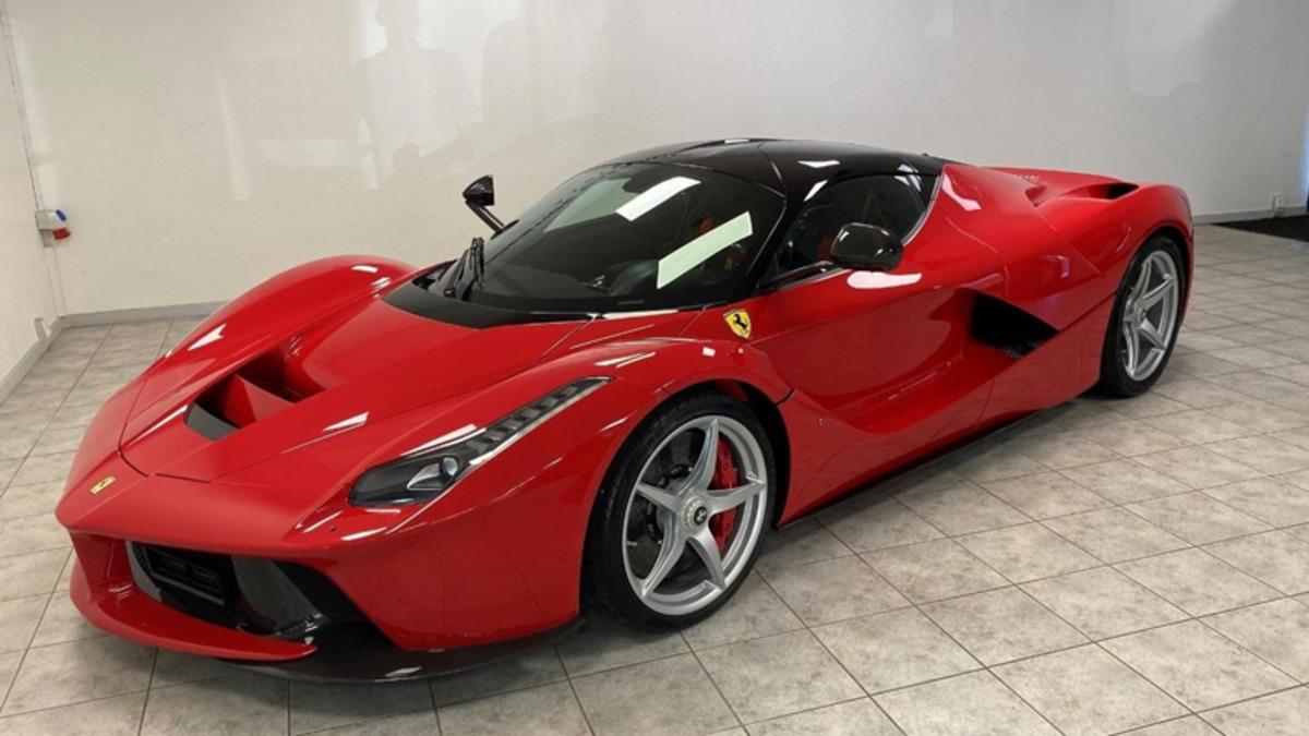 Ferrari’nin İlk Hibrit Süper Aracı LaFerrari’nin Ulaştığı Akıl Almaz Hız (Video)