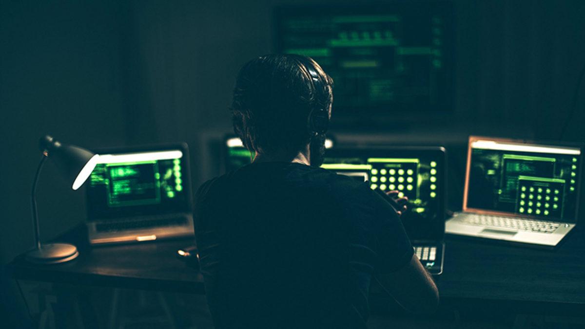 Telefon ve Bilgisayar Kameraları, Artan Konferans Görüşmeleri Nedeniyle Hackerların Radarına Girdi