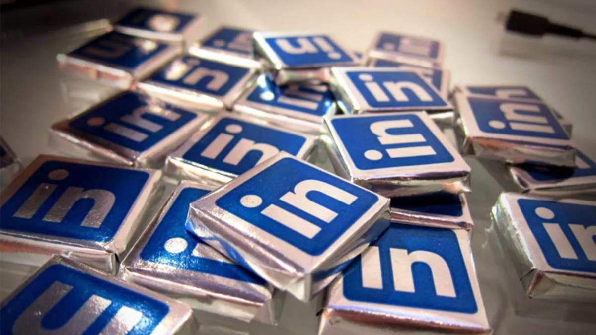 LinkedIn, Anket ve Görüntü Kırpma Gibi Yeni Özellikleri Test Ediyor
