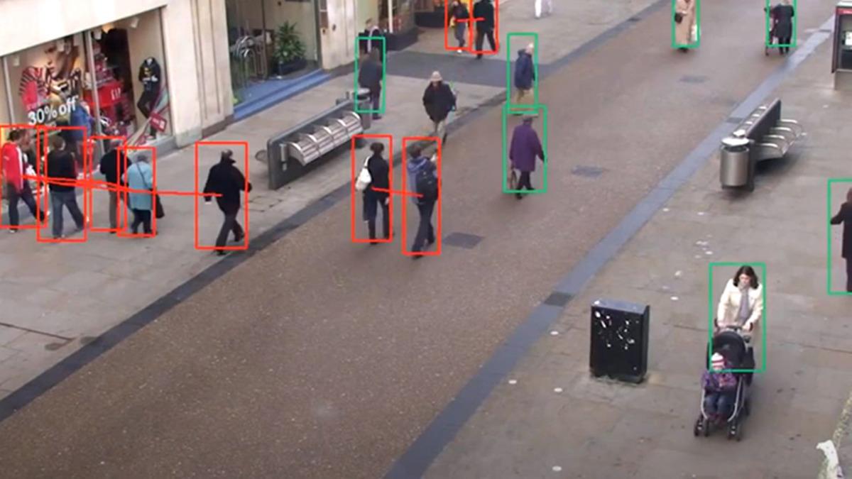 Sosyal Mesafeyi Kontrol Eden Bir Yapay Zeka Geliştirildi