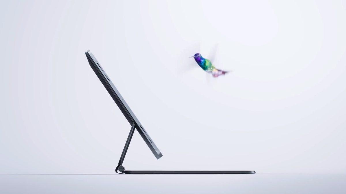 Apple’dan Yeni iPad Pro İçin Sinek Kuşlu Tanıtım Videosu