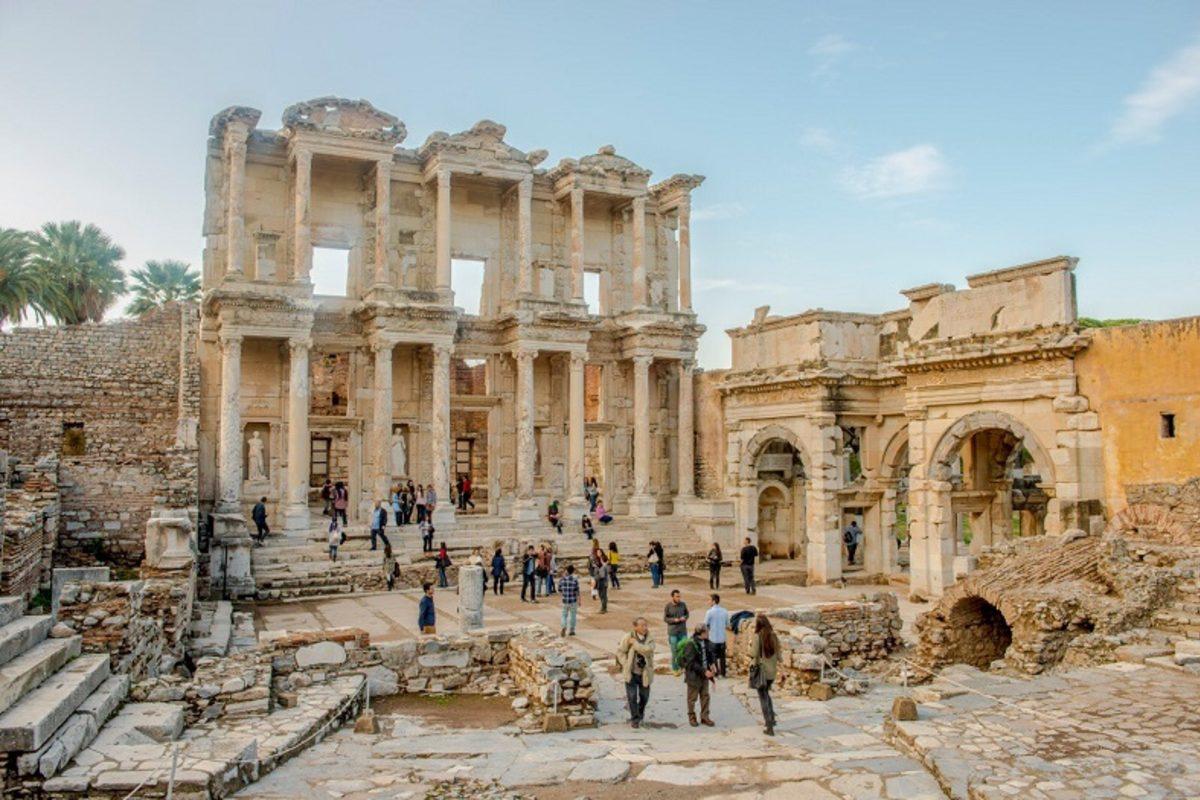 Türkiye’yi Turizm Alanında Dünyaya Tanıtacak İnternet Sitesi liveturkey.com Yayında