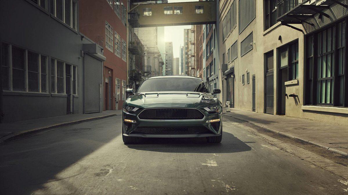 Ford Mustang Bullitt’in Hız Sınırlarını Zorlayan İnanılmaz Sürüş Videosu