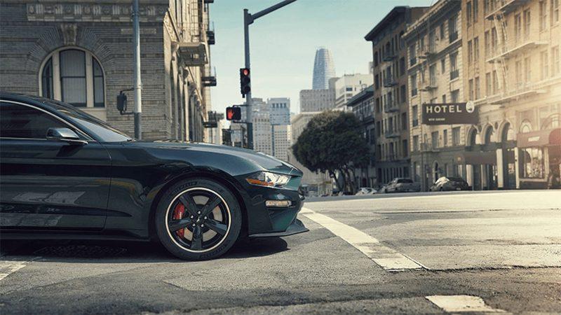 Ford Mustang Bullitt’in Hız Sınırlarını Zorlayan İnanılmaz Sürüş Videosu