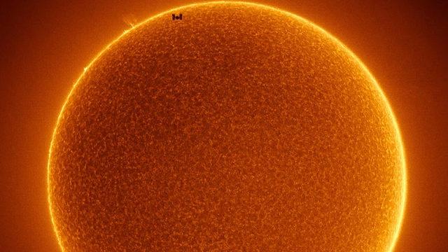 NASA, Güneş’in Bu Zamana Kadarki En Lekesiz Fotoğrafını Çekti