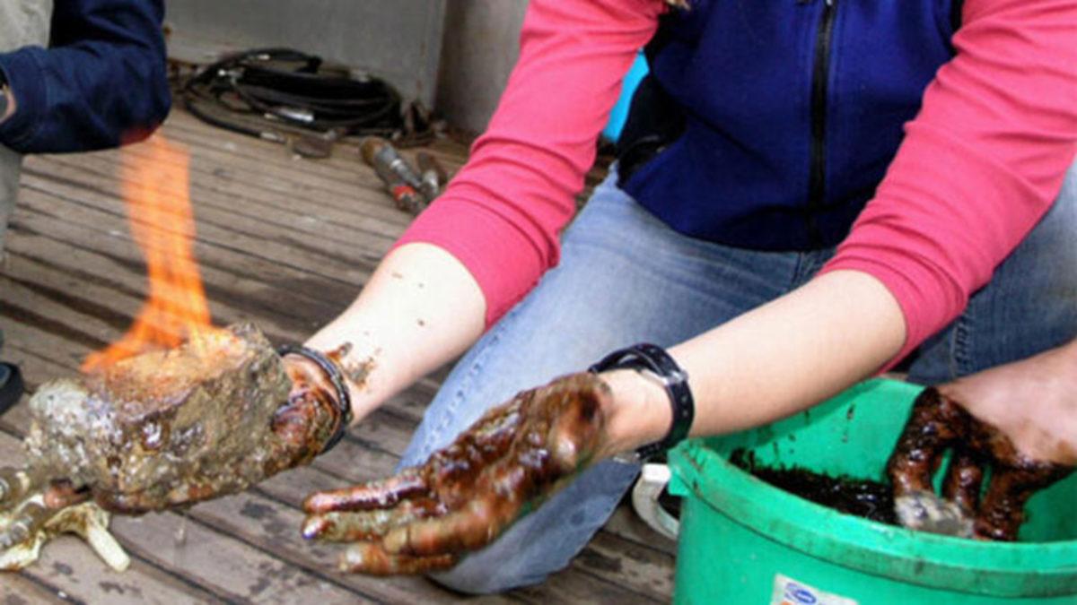 Çin, Rekor Miktarda Ateş Buzu Çıkarmayı Başardı