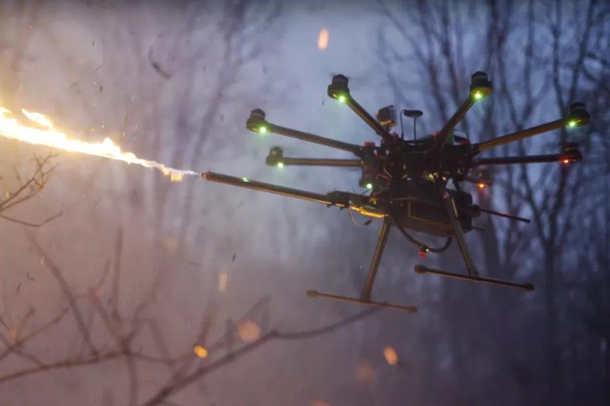 Etkileyici Olduğu Kadar Tehlike Saçan Drone: Throwflame TF-19 Wasp