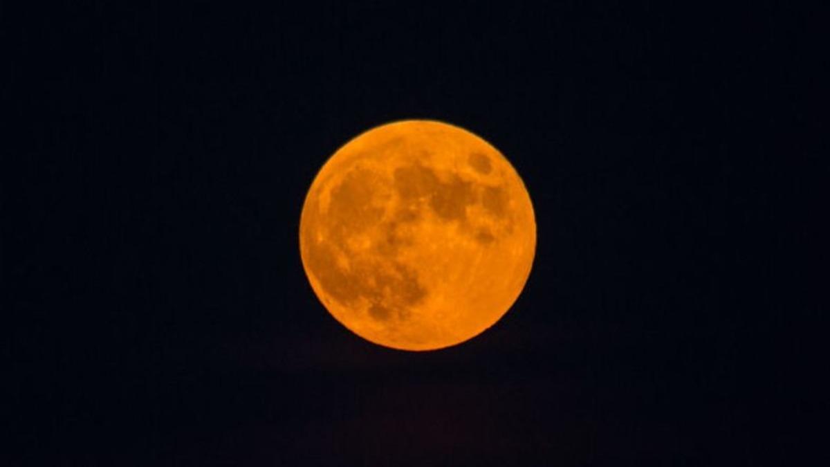 Parçalı Ay Tutulmasının İstanbul’da Çekilen Muhteşem Fotoğrafları