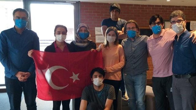 Ercüment Ovalı, İki Farklı Covid-19 Aşısı Üzerinde Çalıştıklarını Açıkladı