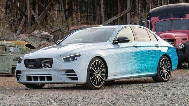 2021 Mercedes-AMG E63, Test Sürüşü Sırasında Kamuflajsız Gövdesiyle Görüntülendi