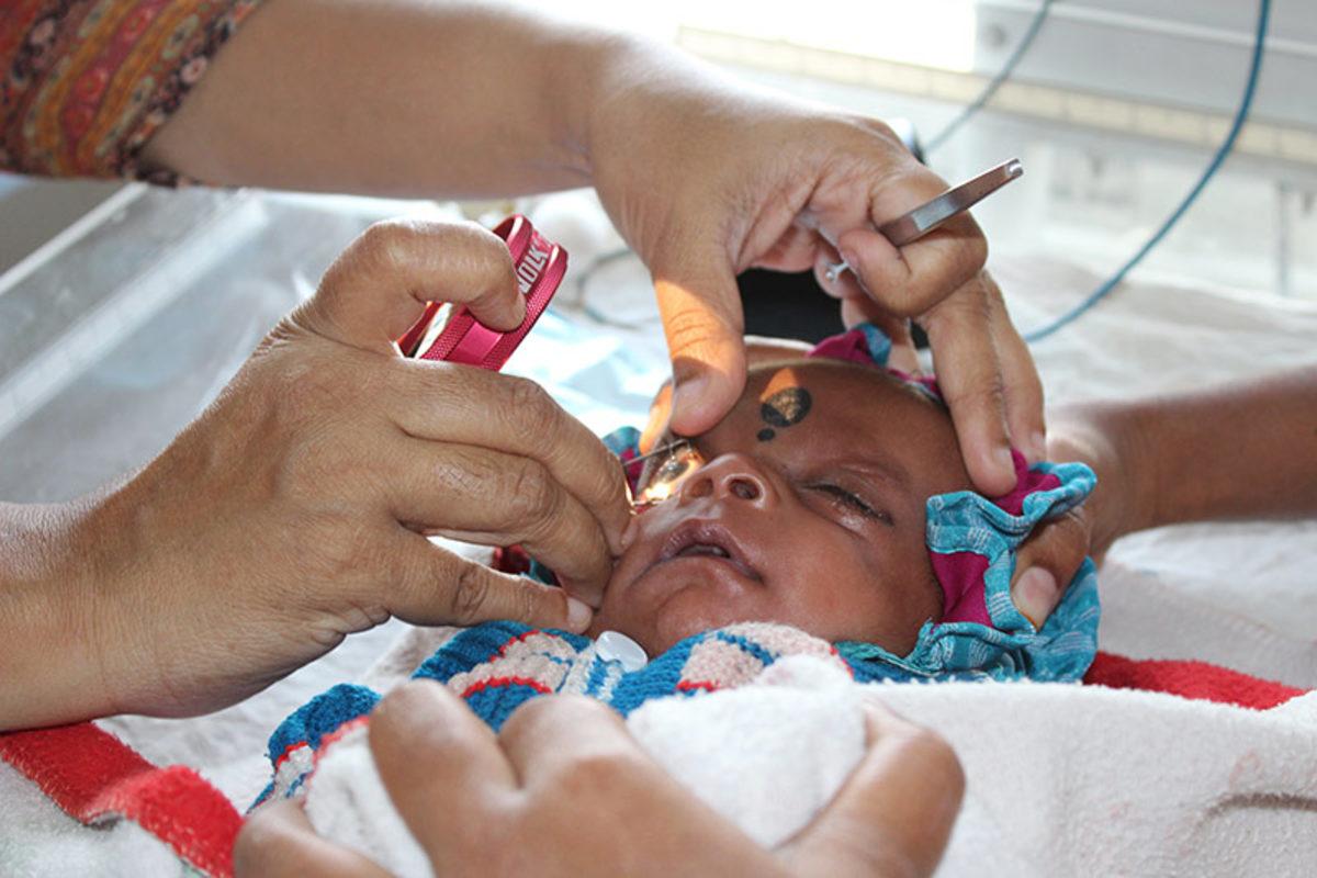 Erken Doğan Körlüğünü Engellemenin Bir Yolu Keşfedildi