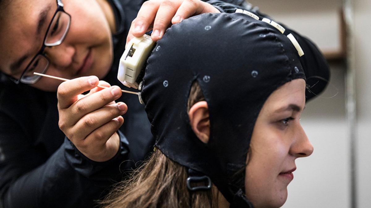 Dünya Üzerinde İlk Kez 3 İnsan Düşünce Gücüyle İletişim Kurmayı Başardı