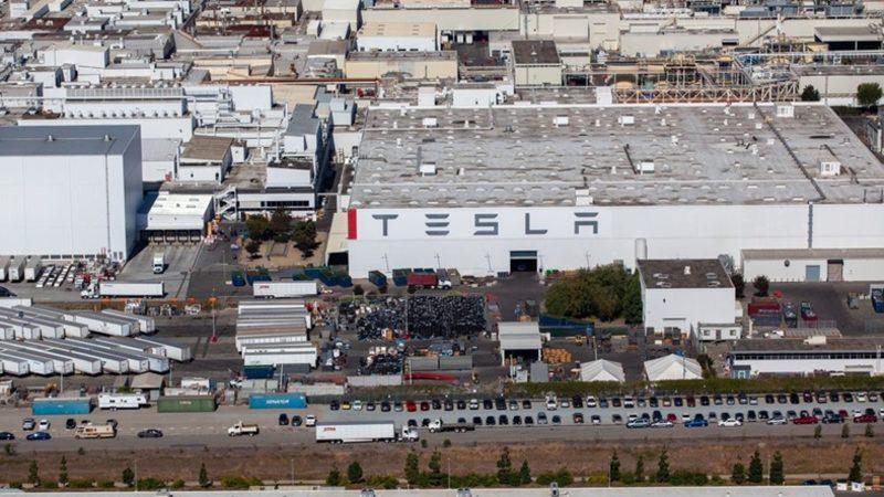Tesla, ’Evde Kal’ Kararları Kalkmadan İşçilerine Geri Dönme Çağrıları Yaptı