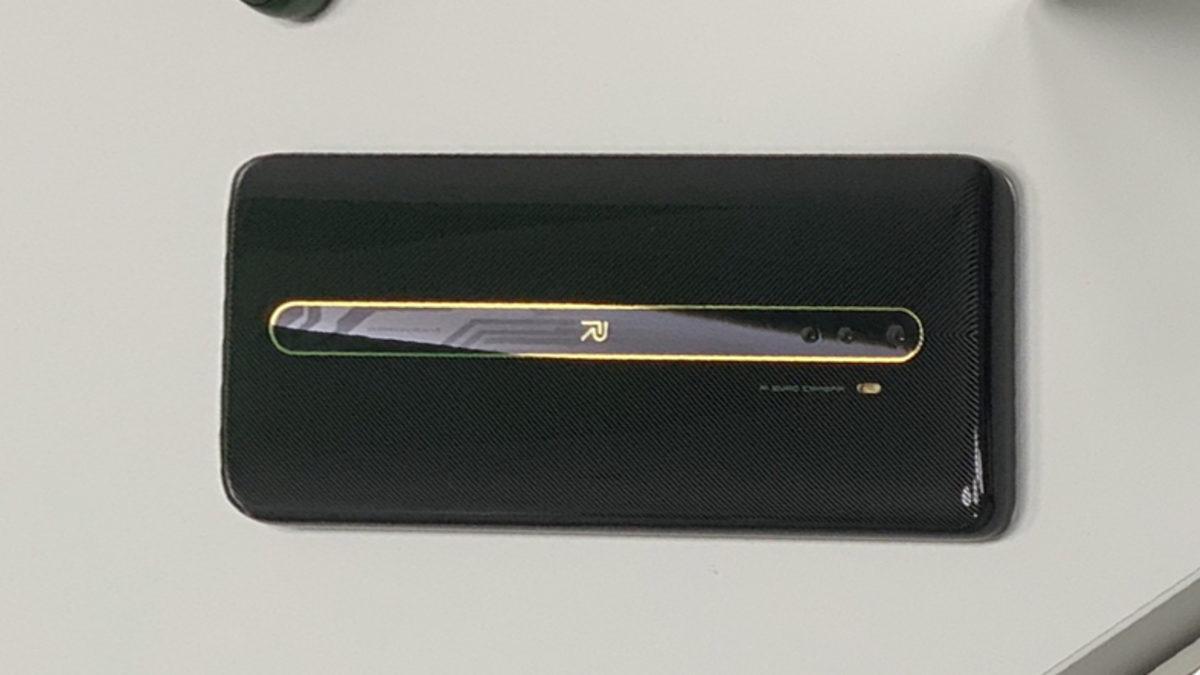 Gizemli Bir Realme Telefon, Yepyeni Bir Tasarımla Ortaya Çıktı