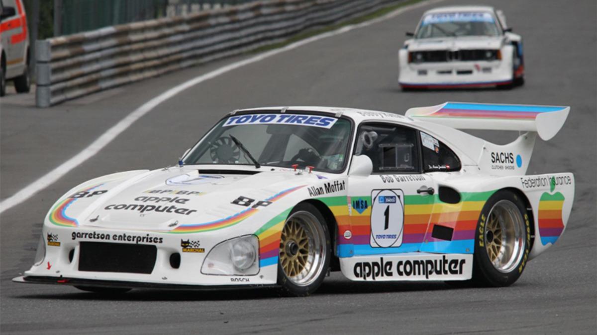 Apple’ın 40 Yıl Önce Sponsor Olduğu Porsche Aracının Replikası 3,5 Milyon Liradan Satışa Çıktı