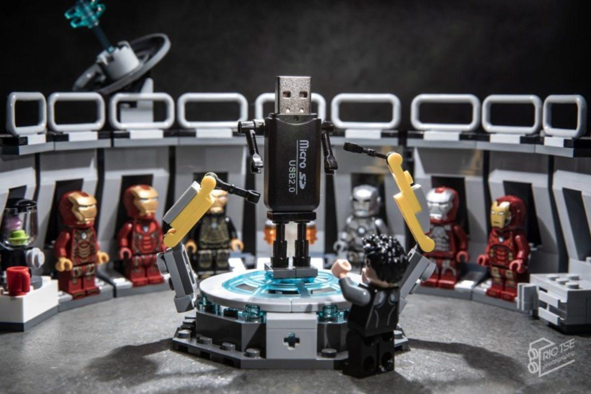 Bir Fotoğrafçının LEGO’lar ve Gündelik Eşyalarla Çektiği Harika Fotoğraflar