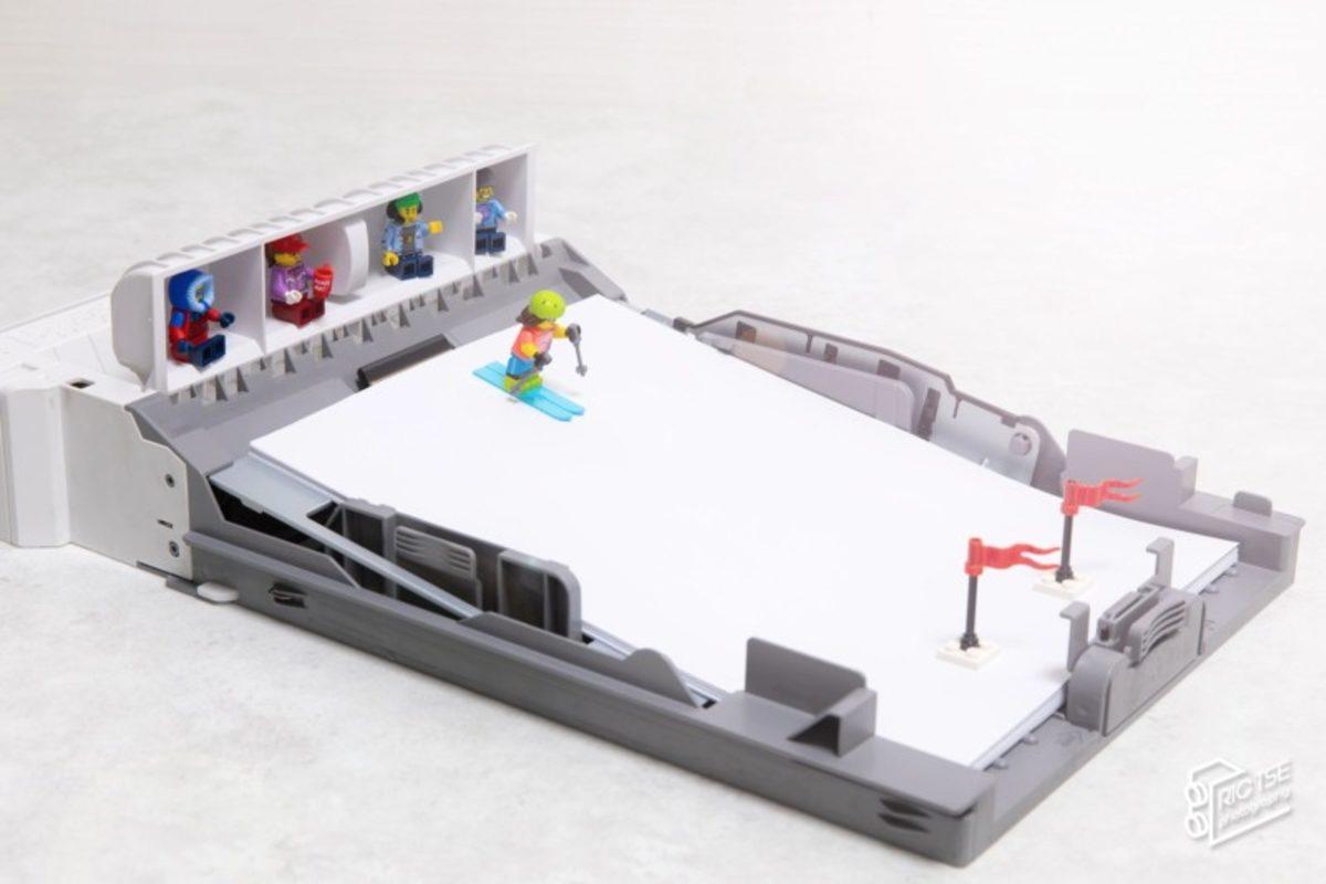 Bir Fotoğrafçının LEGO’lar ve Gündelik Eşyalarla Çektiği Harika Fotoğraflar