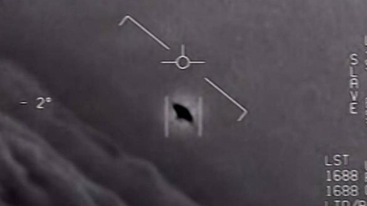 Pentagon, Önceden ’Gizli’ Sıfatıyla Paylaşılan UFO Videolarını Halka Açık Hale Getirdi