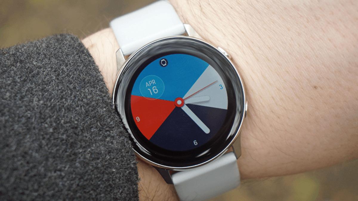 Samsung Galaxy Watch Active, Birçok İyileştirme Getiren Bir Güncelleme Aldı