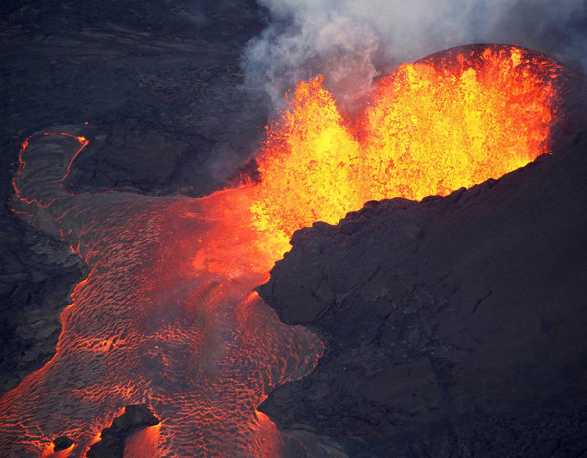 İzlanda’daki Bir Volkan, Rekor Hızda Patlayarak Tarihe Geçti