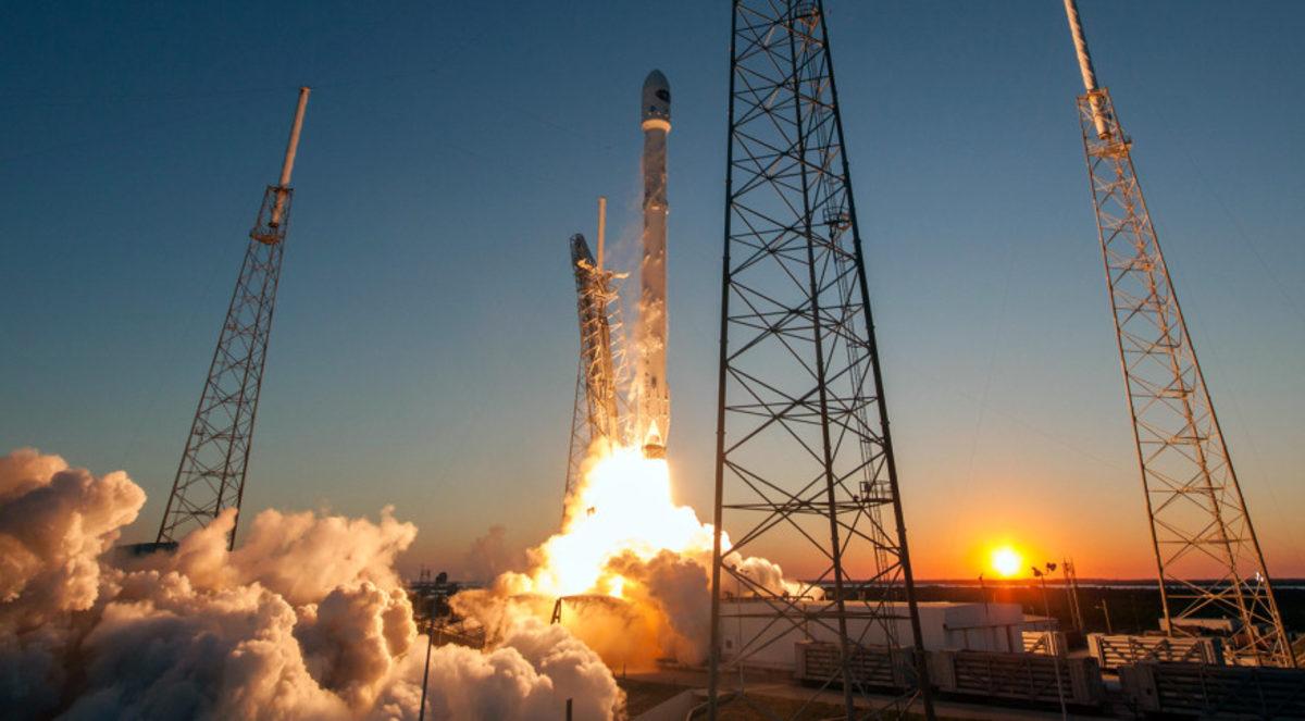 SpaceX, NASA İçin İkmal Kapsülünü Bu Gece Canlı Yayınla Fırlatacak