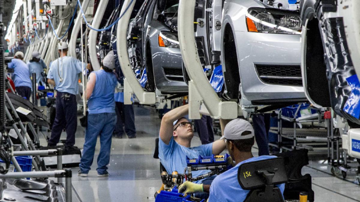 Volkswagen, En Büyük Fabrikasında Yeniden Üretime Geçti