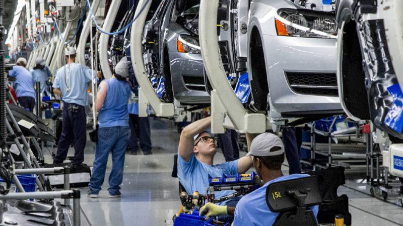 Volkswagen, En Büyük Fabrikasında Yeniden Üretime Geçti