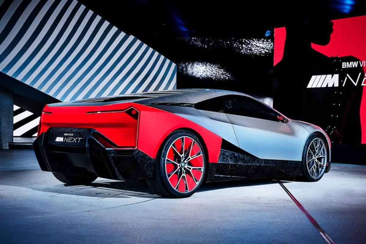 BMW’nin Yeni Süper Otomobiliyle İlgili Detaylar Ortaya Çıktı