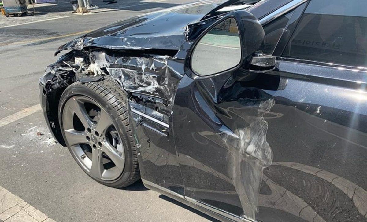 2021 Genesis G80, Gizemli Bir Kazada Neredeyse Hurdaya Döndü 2 Teslimatına Yeni Yeni Başlanan 2021 Genesis G80, Gizemli Bir Kazada Neredeyse Hurdaya Döndü