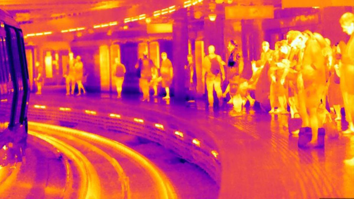 Londra Metrosunda Sıcaklığın Korkutucu Boyutlara Ulaştığını Gösteren Termal Fotoğraflar