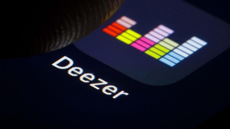 Deezer, Şarkılardaki Uygunsuz Kelimeleri Yapay Zekâyla Tespit Edecek