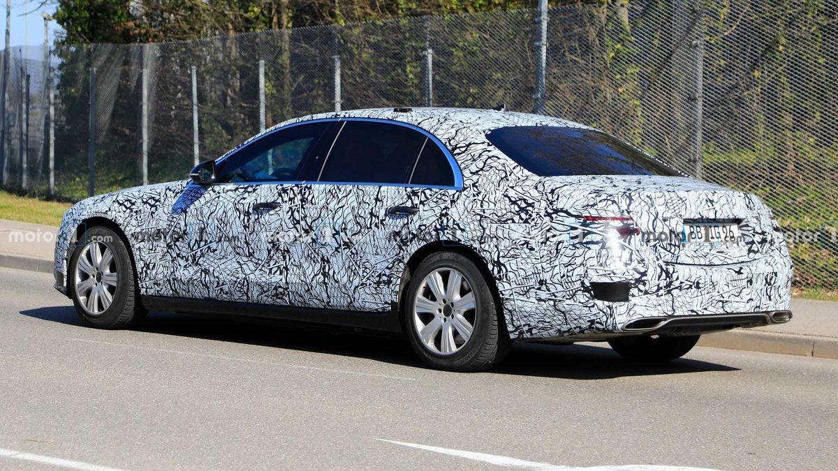 Yeni Mercedes-Benz S-Serisi’nin Zırhlı Versiyonu ’Guard’ Görüntülendi