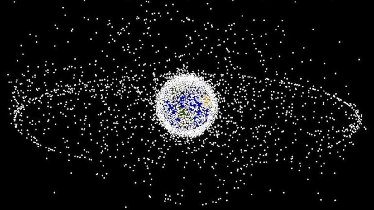 Uzay Çöplerini Temizlemek İçin Geri Dönüşüm İstasyonu Kurulacak