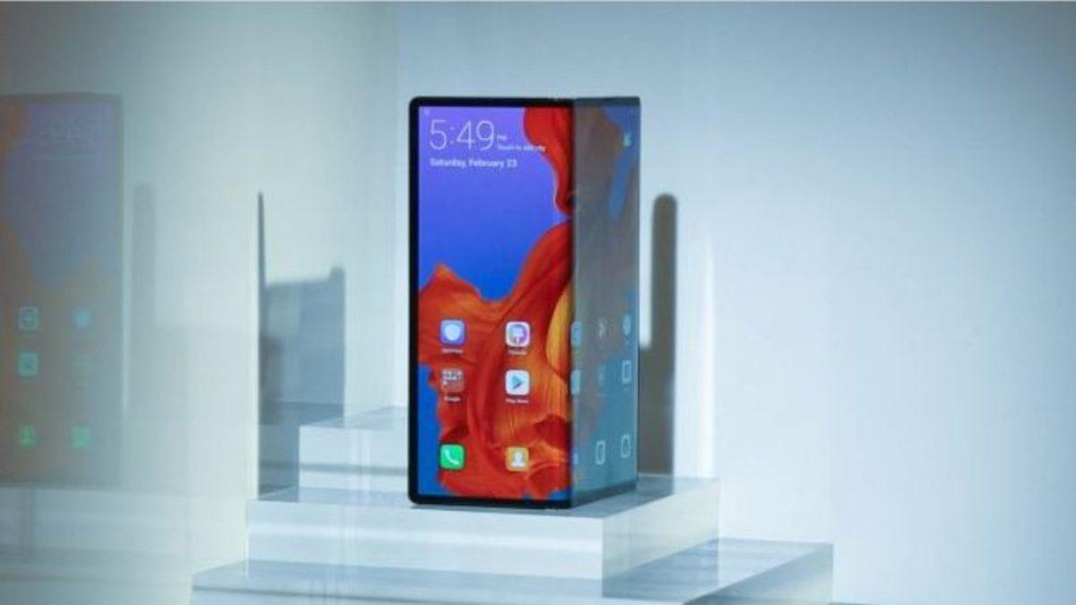 Huawei Mate X, Piyasaya Çıkmadan Önce Bazı Değişikliklere Uğradı İddiası