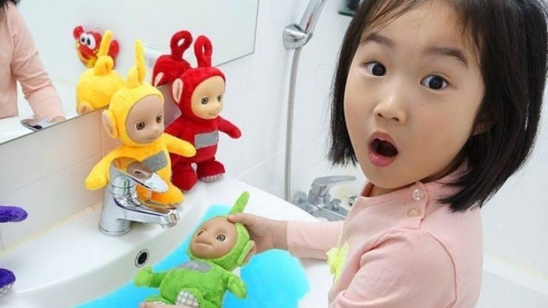 6 Yaşındaki YouTuber, 8 Milyon Dolara 5 Katlı Mülk Satın Aldı