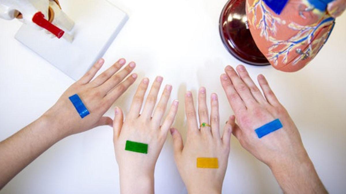 Yarayı İyileştirmek İçin Vücut Isısını Kullanan Bandaj