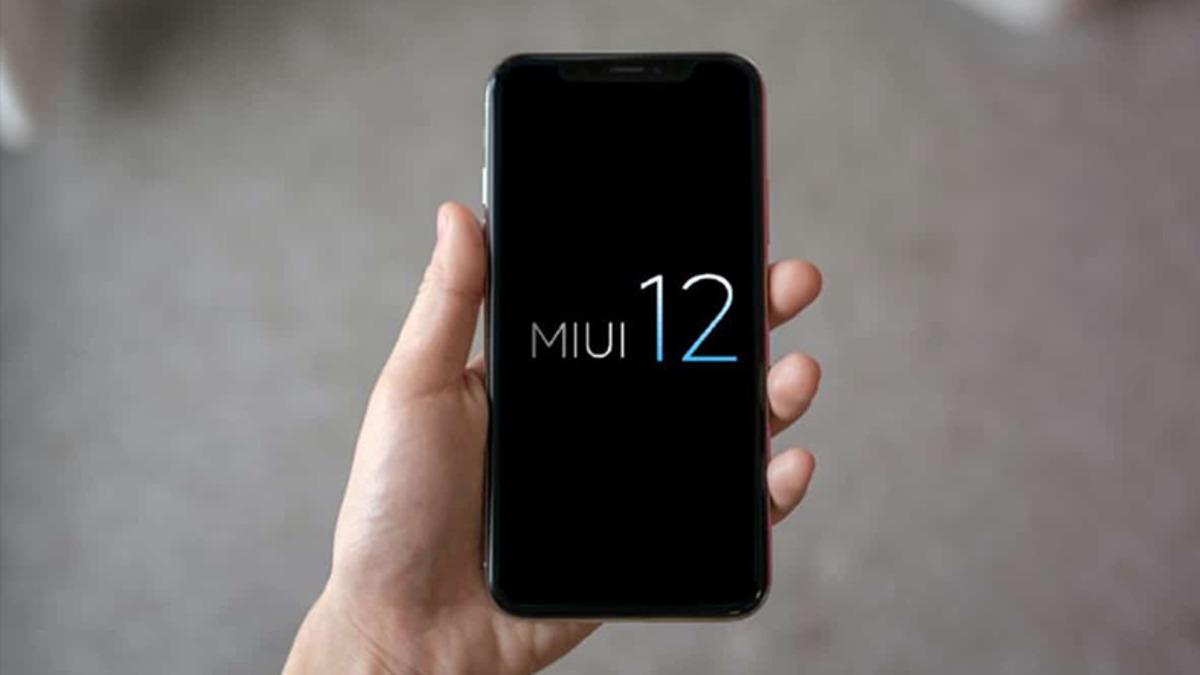 Xiaomi, Mi 8 ve Diğer Telefonlara MIUI 12 Kapalı Beta Güncellemesini Getirmeye Başladı