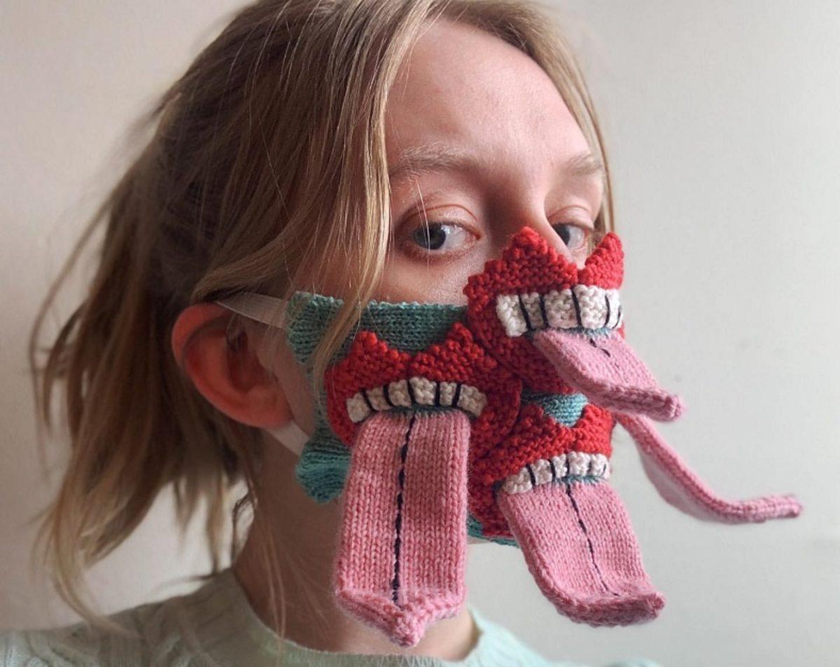 Bir Tasarımcının Sosyal Mesafeyi Eğlenceli Hale Getirdiği Örgü Maske Modelleri